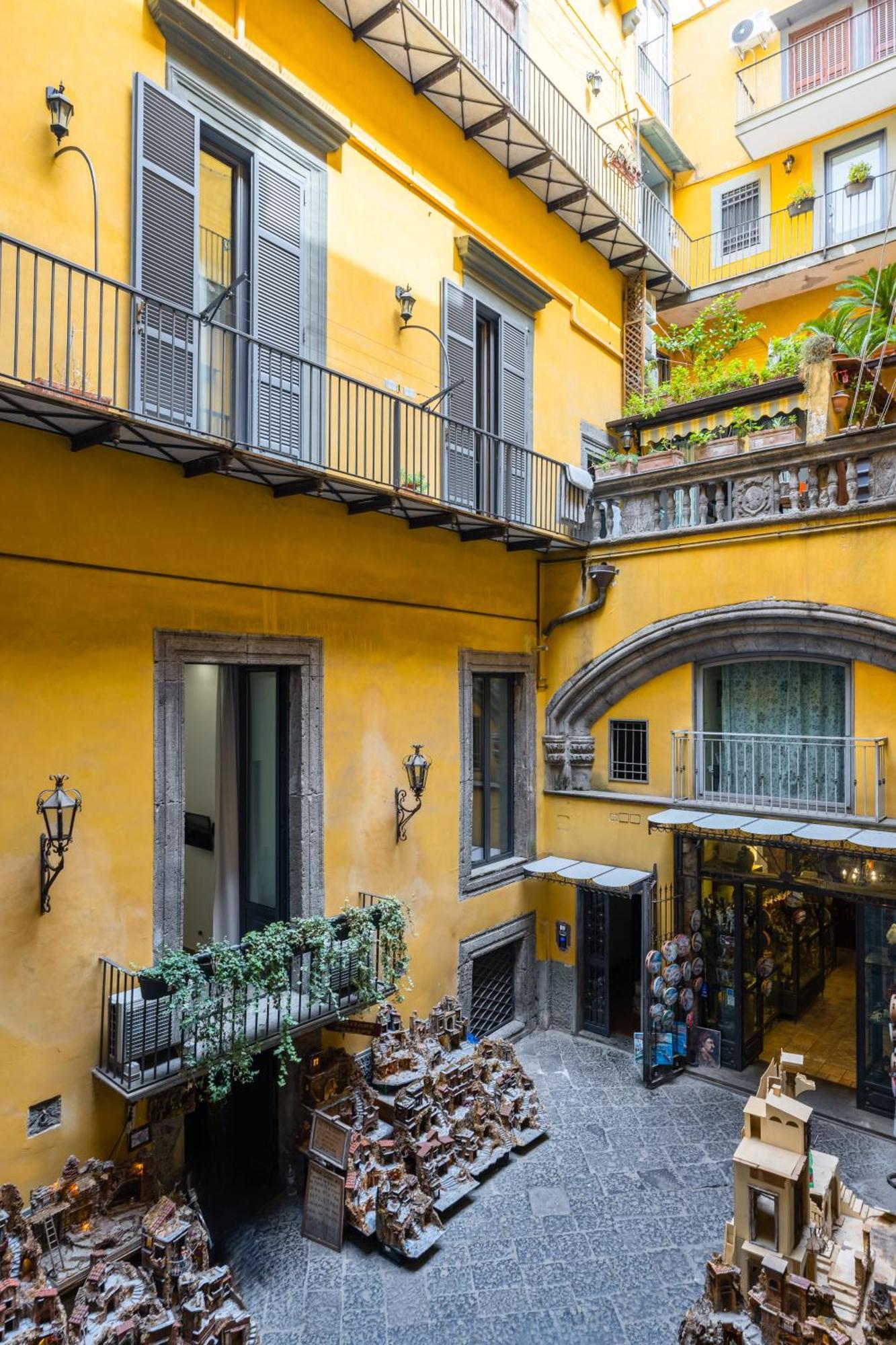 Palazzo Mormando - Industrial Apartment Neapel Exterior foto